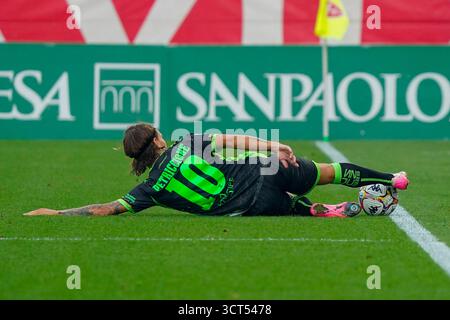 Monza, Italie. 04 octobre 2025. Jacopo Petriccione lors du championnat italien Serie A match de football entre l'AC Monza et l'US Catanzaro1929 le 4 octobre 2025 au U-Power Stadium de Monza, Italie - photo Alessio Morgese/DPPI crédit : DPPI Media/Alamy Live News Banque D'Images
