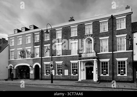 The Beverley Arms Hotel, North Bar Within, ville de Beverley, East Riding of Yorkshire, Angleterre, Royaume-Uni Banque D'Images