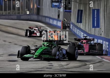 Singapour, Singapour. 05 octobre 2025. Gabriel Bortoleto (BRA) Sauber C45. 05.10.2025. Championnat du monde de formule 1, Rd 18, Grand Prix de Singapour, Marina Bay Street circuit, Singapour, jour de la course. Le crédit photo devrait se lire : XPB/Alamy Live News. Banque D'Images