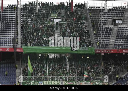 Salzbourg, Autriche. 05 octobre 2025. SALZBOURG, AUTRICHE - 5 OCTOBRE : fans de Rapid lors du match de l'Admiral Bundesliga entre le FC Red Bull Salzburg et le SK Rapid Wien au Red Bull Arena le 5 octobre 2025 à Salzbourg, Autriche. 251005 SEPA 26 002 - 20251005 PD7410 crédit : APA-PictureDesk/Alamy Live News Banque D'Images