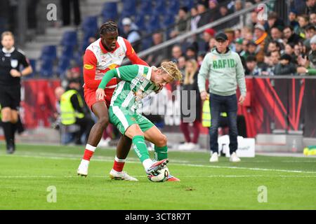 Salzbourg, Autriche. 05 octobre 2025. SALZBOURG, AUTRICHE - 5 OCTOBRE : Joane Gadou de Salzbourg et Tobias Gulliksen de Rapid lors du match de l'Admiral Bundesliga entre le FC Red Bull Salzburg et le SK Rapid Wien au Red Bull Arena le 5 octobre 2025 à Salzbourg, Autriche.251005 SEPA 24 010 - 20251005 PD8284 crédit : APA-PictureDesk/Alamy Live News Banque D'Images