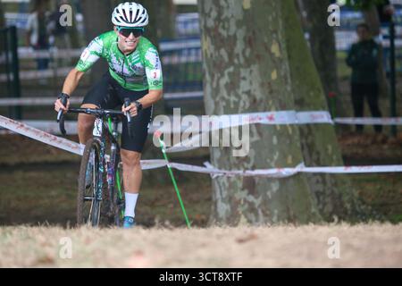 Gijón, Espagne, 5 octobre 2025 : Sara Cueto (3), cycliste Unicaja Gijón, lors du 15e Trophée Villa de Gijón, le 5 octobre 2025, à Gijón, Espagne. Crédit : Alberto Brevers / Alamy Live News. Banque D'Images