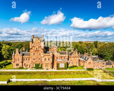 Château d'Ayton d'un drone, Ayton, Eyemouth, Scottish Borders, Écosse, ROYAUME-UNI Banque D'Images