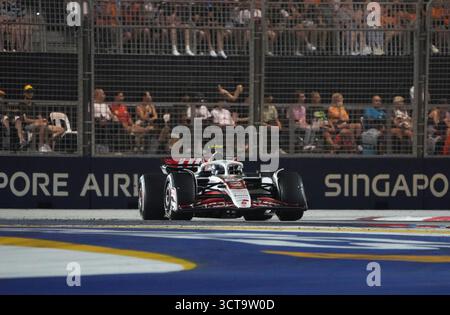 Singapour, Singapur. 05 octobre 2025. 5 octobre 2025, Marina Bay Street circuit, Singapour, FORMULE 1 SINGAPORE AIRLINES SINGAPORE GRAND PRIX 2025, sur la photo Oliver Bearman (GBR), MoneyGram Haas F1 Team Credit : dpa/Alamy Live News Banque D'Images