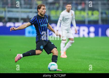 Nicolo Barella du FC Internazionale vu en action lors du match de football de Serie A 2025/26 entre le FC Internazionale et l'US Cremonese au stade San Siro Banque D'Images