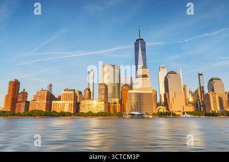 Bord de mer du centre-ville de New York, vue sur le New Jersey Banque D'Images