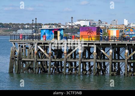 30 septembre 2025. Sur le Pier Head, Southend Pier, Southend on Sea, ville de Southend. ROYAUME-UNI. Banque D'Images