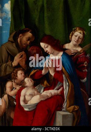 Madone et enfant avec les saints Jean Baptiste, François d'assise, Joseph ( ?) Et Catherine d'Alexandrie, c1508. L'adoration de l'enfant était un thème fréquent des peintures italiennes de la Renaissance, mais Lotto a présenté son interprétation de cela. Un groupe de six personnages a été placé sur fond de rideau vert plié, à côté duquel, à gauche, on voit le ciel bleu avec des nuages blancs. Marie est assise sur un banc de pierre, ses mains jointes dans la prière, elle est penchée sur l'enfant dormant sur ses genoux. Sur la gauche, Saint François d'assise, et sur la droite, Sainte Catherine d'Alexandrie. Banque D'Images