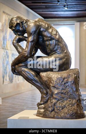 Le penseur, 1880-1904, plâtre patiné, Auguste Rodin, Musée Ca' Pesaro, Venise, Venise, Vénétie, Italie. Banque D'Images