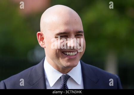 Washington, États-Unis. 07 octobre 2025. James Blair, chef de cabinet adjoint pour les affaires législatives, politiques et publiques, s’adresse à des invités à l’extérieur de l’aile ouest de la Maison Blanche à Washington, DC, le mardi 7 octobre 2025. (Photo de Aaron Schwartz/Sipa USA) crédit : Sipa USA/Alamy Live News Banque D'Images