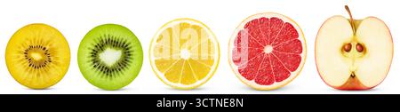 Moitiés de fruits isolées. Couper pomme, kiwi vert, kiwi doré, citron, pamplemousse dans une rangée isolé avec chemin de coupe Banque D'Images