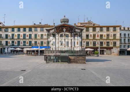 Plaza de los Fueros main Square avec Iron Music Pavilion à Tudela, Navarre Espagne, bâtiments historiques, boucliers héraldiques, Centre-ville, Plaza Mayor Banque D'Images