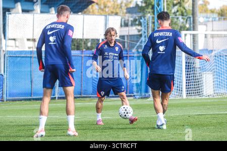 Zagreb, Croatie. 08 octobre 2025. L'équipe nationale croate de football pendant l'entraînement avant le match des qualifications européennes de l'UEFA avec la Tchéquie à Zagreb, Croatie le 8. Octobre 2025. Luka Modric photo : Slavko Midzor/PIXSELL crédit : Pixsell/Alamy Live News Banque D'Images