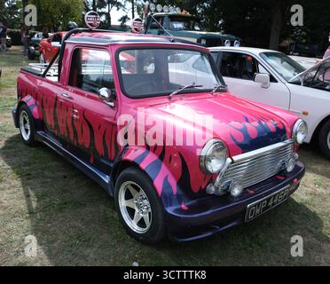 Warlock Motororcycle Club, Scunthorpe, Lincolnshire, Royaume-Uni. Salon annuel de l'automobile et du vélo. Personnalisé, restauré, ancien, vintage, moderne. Caractères. Banque D'Images