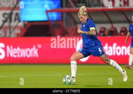 Enschede, pays-Bas. 08 octobre 2025. ENSCHEDE, PAYS-BAS - 8 OCTOBRE : Millie Bright de Chelsea lors du match de l'UEFA Women's Champions League entre le FC Twente et Chelsea au de Grolsch Veste le 8 octobre 2025 à Enschede, pays-Bas. (Photo par Andre Weening/Orange Pictures) crédit : Orange pics BV/Alamy Live News Banque D'Images