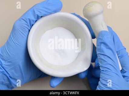 Le lactate de zinc est un composé chimique, un sel de zinc et d'acide lactique Banque D'Images