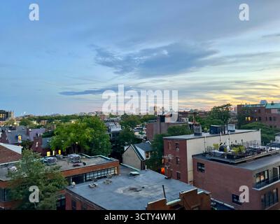 Coucher de soleil subtil dans les gratte-ciel de Boston Banque D'Images