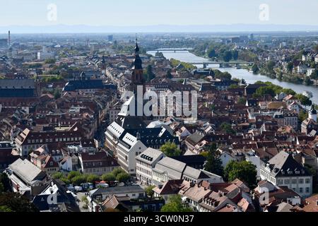 Heidelberg sur la rivière Neckar dans le Bade Wurtemberg Allemagne Banque D'Images