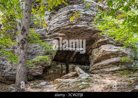 Arch of the Gods dans la zone de loisirs Garden of the Gods du sud de l'Illinois, dans la forêt nationale de Shawnee. (ÉTATS-UNIS) Banque D'Images