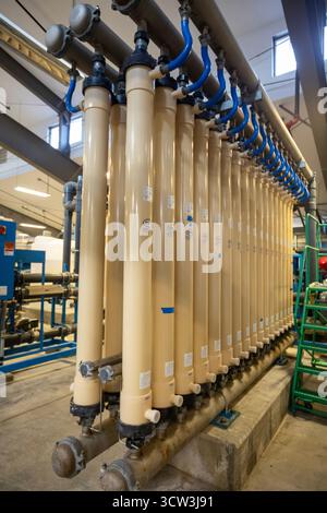 Park City, Utah - usine de traitement de l'eau de signal Hill à Mountain Regional Water. La puissance pour faire fonctionner cette centrale provient principalement de panneaux solaires flottants Banque D'Images