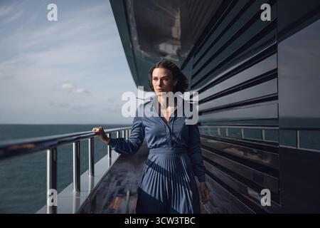 MVSRELEASE DATE : 10 octobre 2025 TITRE : la femme dans la cabine 10 STUDIO : Netflix RÉALISATEUR : Simon Stone INTRIGUE : un écrivain de voyage tombe sur un secret horrible en voyageant à bord d'un bateau de croisière de luxe. EN VEDETTE : Keira Knightley en tant que Lo USAGE ÉDITORIAL SEULEMENT ! Non destiné à UN USAGE commercial ! Banque D'Images