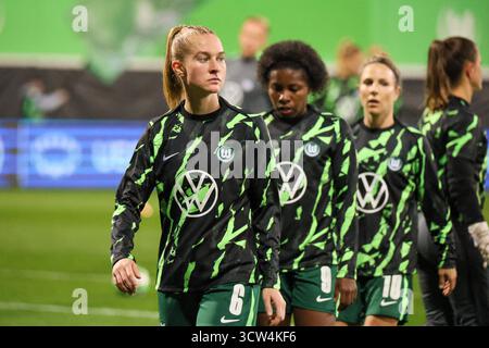 Wolfsburg, Deutschland. 08 octobre 2025. Wolfsburg, Allemagne 08. Oktober 2025 : Champions League - Frauen - 2025/2026 - VfL Wolfsburg vs. Paris Saint-Germain Im Bild : Janina Minge (VfL) crédit : dpa/Alamy Live News Banque D'Images