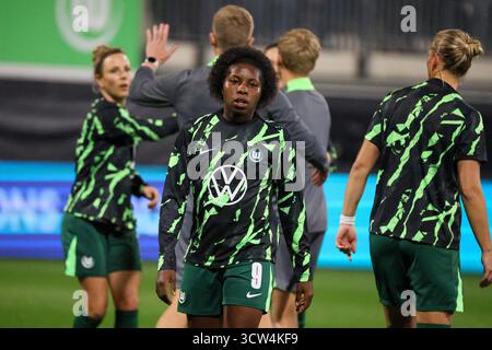 Wolfsburg, Deutschland. 08 octobre 2025. Wolfsburg, Allemagne 08. Oktober 2025 : Champions League - Frauen - 2025/2026 - VfL Wolfsburg vs. Paris Saint-Germain Im Bild : Lineth Beerensteyn (VfL) crédit : dpa/Alamy Live News Banque D'Images