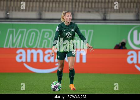 Wolfsburg, Deutschland. 08 octobre 2025. Wolfsburg, Allemagne 08. Oktober 2025 : Champions League - Frauen - 2025/2026 - VfL Wolfsburg vs. Paris Saint-Germain Im Bild : Sarai Linder (VfL) crédit : dpa/Alamy Live News Banque D'Images