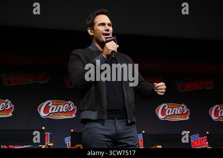 Chris Pratt assiste à la New York Comic Con au Javits Center le 9 octobre 2025 à New York. Banque D'Images