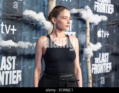 Haley Bennett assiste à la première mondiale de la série Apple TV+ « The Last Frontier » au Regal Union Square à New York, NY, le 7 octobre 2025 Banque D'Images