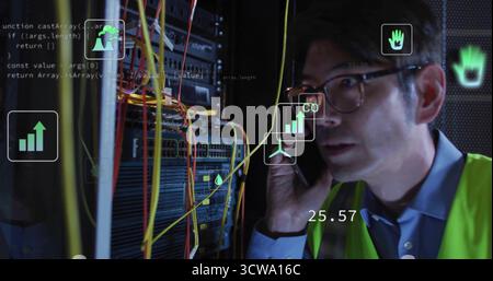 Inspection de la technologie dans le gilet à l'aide du rack de vérification de smartphone dans le centre de données, les métriques flottantes, l'espace de copie Banque D'Images