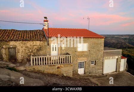 Maison dans Bemposta, Mogadouro, Portugal Banque D'Images