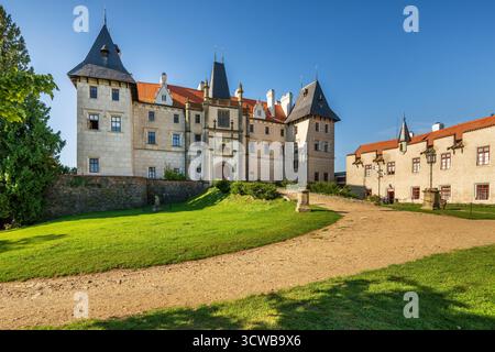 Château de Zleby dans la région de Bohême centrale, République tchèque. Banque D'Images