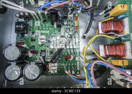 Carte de circuit imprimé d'une unité de commande de pompe à chaleur Banque D'Images
