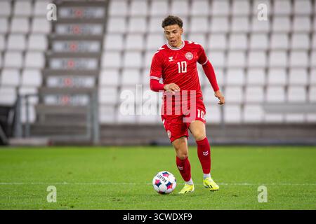 Vejle, Danemark. 10 octobre 2025. Clément Bischoff (10 ans) du Danemark vu lors de la qualification UEFA EURO U21 entre le Danemark et l'Autriche au stade de Vejle à Vejle. Banque D'Images