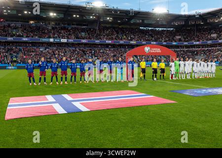 Oslo, Norvège 11 octobre 2025 pendant l'hymne national israélien lors du match de qualification de la Coupe du monde fifa 2026 entre la Norvège et Israël au stade Ullevaal à Oslo, Norvège. Crédit : Nigel Waldron/Alamy Live News Banque D'Images