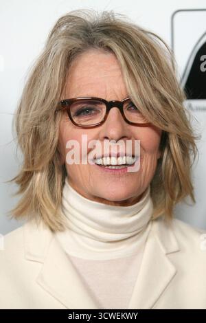 Los Angeles, États-Unis. 18 avril 2012. Diane Keaton arrive à la première de 'Darling Companion' au Théâtre égyptien de Los Angeles, CA, USA le 17 avril 2012. Photo de Krista Kennell/ABACAPRESS.COM crédit : Abaca Press/Alamy Live News Banque D'Images