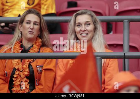 Amsterdam, pays-Bas. 12 octobre 2025. Amsterdam, pays-Bas. 12 octobre 2025. AMSTERDAM, 12-10-2025, JohanCruyff Stadium, saison 2025/2026, qualification pour la Coupe du monde de la FIFA entre les pays-Bas et la Finlande. La photo montre les fans en orange crédit : Pro Shots/Alamy Live News crédit : Pro Shots/Alamy Live News Banque D'Images
