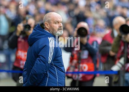 Glasgow, Royaume-Uni. 12 octobre 2025. Steve Clarke, l'actuel entraîneur de l'équipe nationale de football d'Écosse, a pris en charge l'équipe lorsqu'elle a joué contre la Biélorussie dans le match de qualification européen à Hampden Park, Glasgow, Écosse, Royaume-Uni. Il s'agit du 72e match de Steve Clarke en charge de l'équipe de football et d'un record écossais. Crédit : Findlay/Alamy Live News Banque D'Images