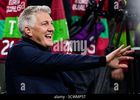 Sinsheim, Allemagne. 10 octobre 2025. Football : qualification Coupe du monde Europe, Allemagne - Luxembourg, phase de groupes, Groupe A, Journée 3, PreZero Arena. Bastian Schweinsteiger gesticulate. Crédit : Tom Weller/dpa/Alamy Live News Banque D'Images