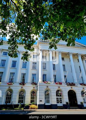 Hôtel Queens à Cheltenham Glos Angleterre Royaume-Uni Banque D'Images