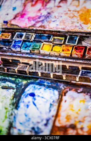 Palette de mélange d'aquarelles d'artiste à Florence, Italie Banque D'Images
