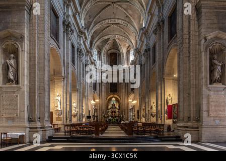 17ème siècle notre-Dame de l'église Saint-Pierre intérieur avec autel, ancienne abbaye bénédictine dans la ville Gand / Gand, Flandre orientale, Belgique Banque D'Images