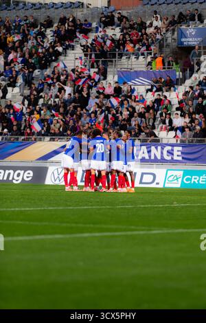 Grenoble, France. 13 octobre 2025. La France en action lors du match de qualification du Championnat d'Europe des moins de 21 ans de l'UEFA 2027 entre la France et l'Estonie au stade des Alpes à Grenoble (Constance Bugaut/SPP) crédit : SPP Sport photo de presse. /Alamy Live News Banque D'Images