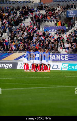 Grenoble, France. 13 octobre 2025. La France en action lors du match de qualification du Championnat d'Europe des moins de 21 ans de l'UEFA 2027 entre la France et l'Estonie au stade des Alpes à Grenoble (Constance Bugaut/SPP) crédit : SPP Sport photo de presse. /Alamy Live News Banque D'Images