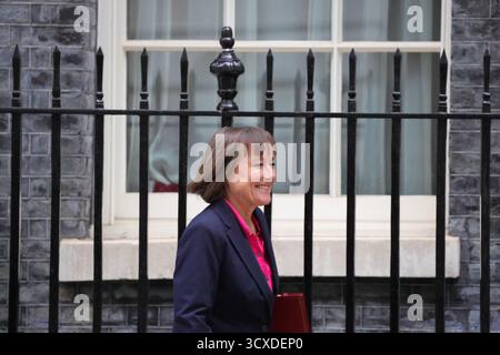 Londres, Royaume-Uni. 14 octobre 2025. JO Stevens MP, secrétaire d'État au pays de Galles, quitte après la réunion du Cabinet. Crédit : Uwe Deffner/Alamy Live News Banque D'Images