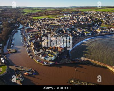 Vue aérienne surplombant Eyemouth, Scottish Borders, Royaume-Uni Banque D'Images