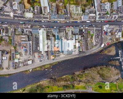 Vue aérienne surplombant Newton Stewart, Dumfries et Galloway, Royaume-Uni Banque D'Images