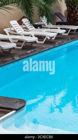 Plan de la piscine privée dans la maison. Banque D'Images