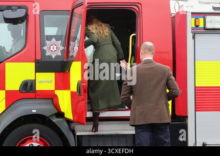 Le Prince et la Princesse de Galles lors d'une visite au Northern Ireland Fire and Rescue Service Learning and Development College près de Cookstown, Co Tyrone. Date de la photo : mardi 14 octobre 2025. Banque D'Images